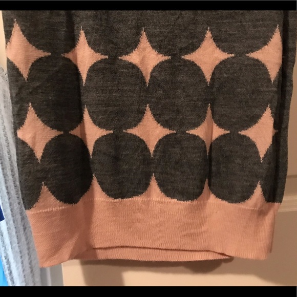 Thr Limited pink w/ gray dots short sleeve sweater - Picture 7 of 15